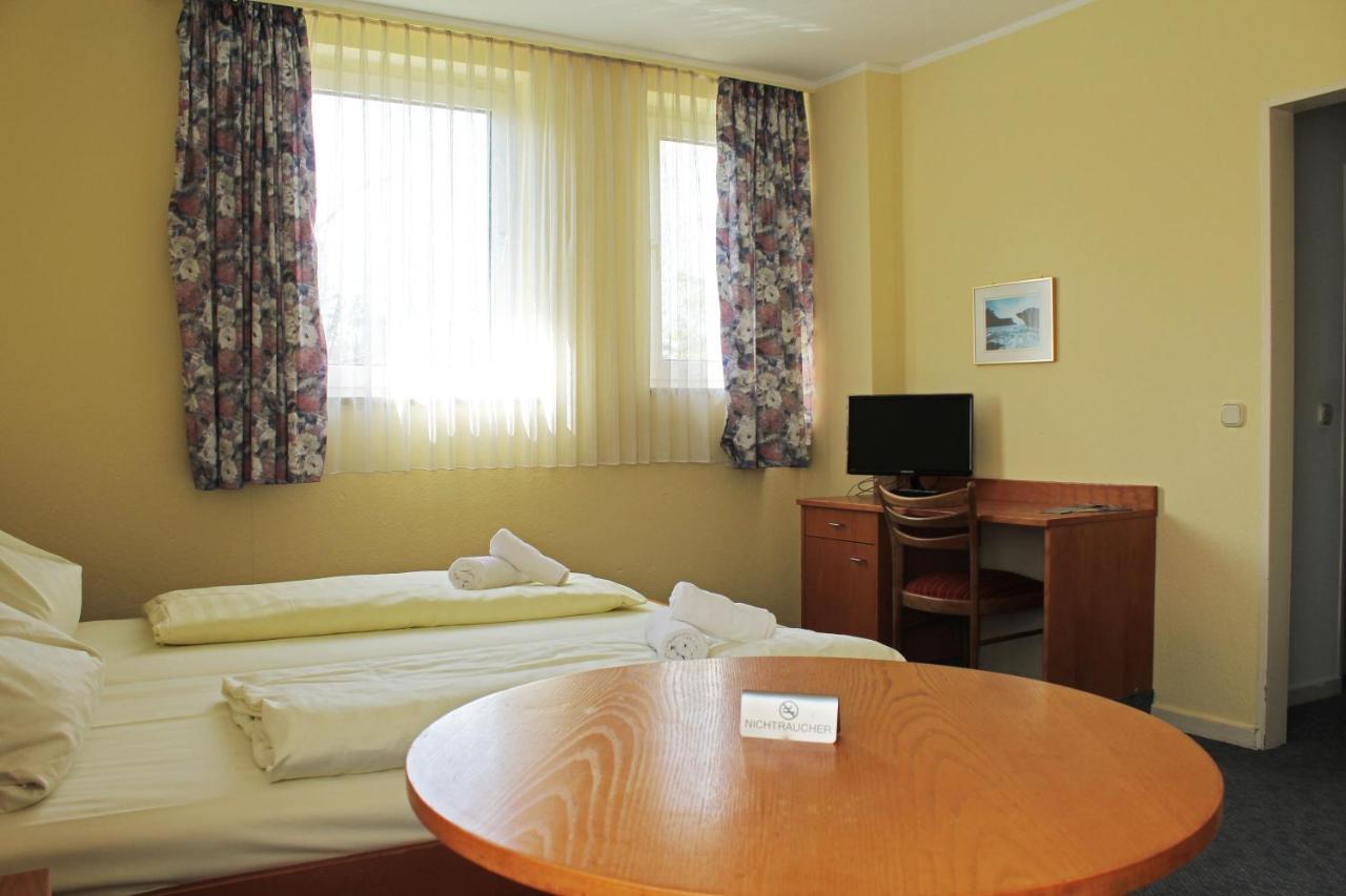 Autobahn Hotel Pfungstadt Ost ภายนอก รูปภาพ