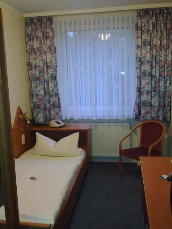 Autobahn Hotel Pfungstadt Ost ห้อง รูปภาพ